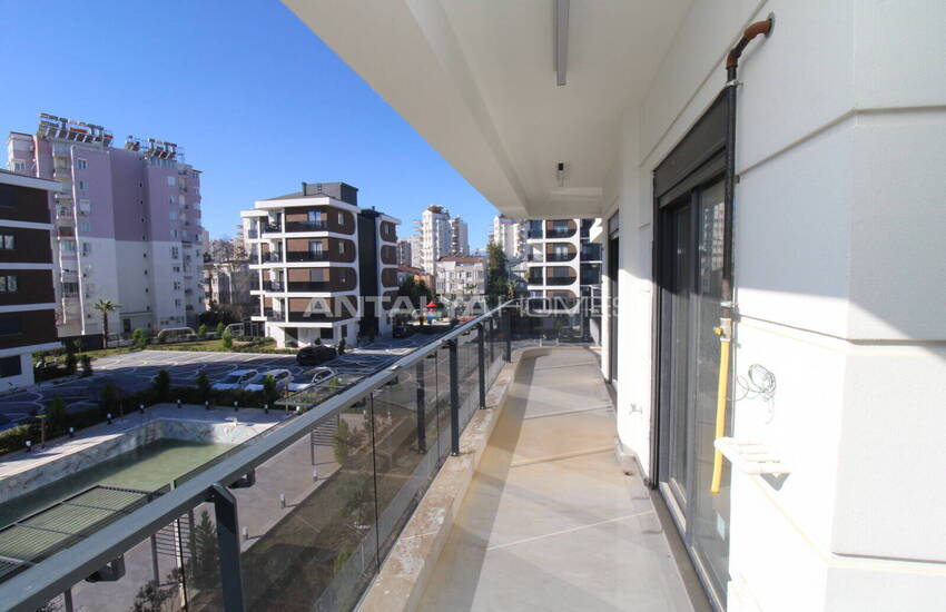 1 and 2-bedroom Flats in a Complex with Pool in Antalya Lara 20