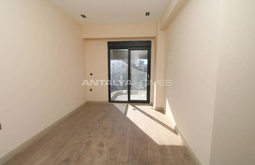 1 and 2-bedroom Flats in a Complex with Pool in Antalya Lara 16