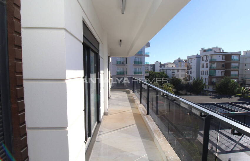 1 and 2-bedroom Flats in a Complex with Pool in Antalya Lara 19