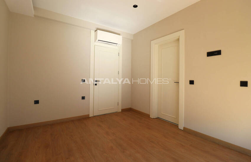 Woning Met 4 Slaapkamers, Zwembad En Tuin In Döşemealtı Antalya 21