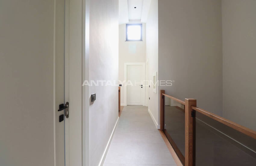 Woning Met 4 Slaapkamers, Zwembad En Tuin In Döşemealtı Antalya 27