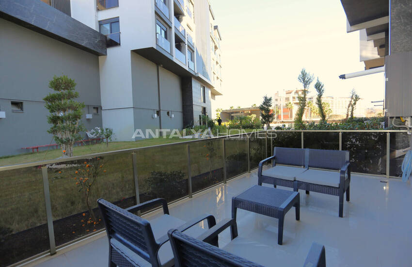 آپارتمان با منظره کوهستان در ویستا پریمیوم با استخر در کنییالتی 20