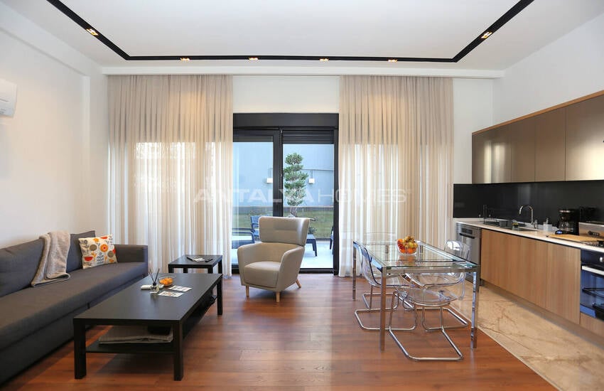 آپارتمان با منظره کوهستان در ویستا پریمیوم با استخر در کنییالتی 7