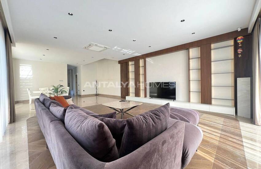 Halfvrijstaande Huis Met Zwembad En Tuin In Antalya Döşemealtı 9