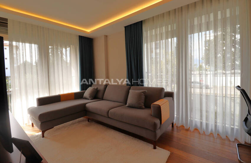 آپارتمان دوبلکس ۴ خوابه با کف باغ در آنتالیا 36