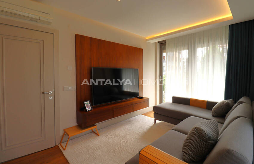 آپارتمان دوبلکس ۴ خوابه با کف باغ در آنتالیا 34