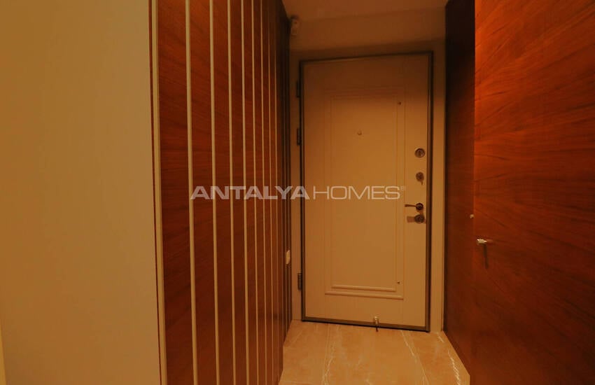 آپارتمان دوبلکس ۴ خوابه با کف باغ در آنتالیا 52