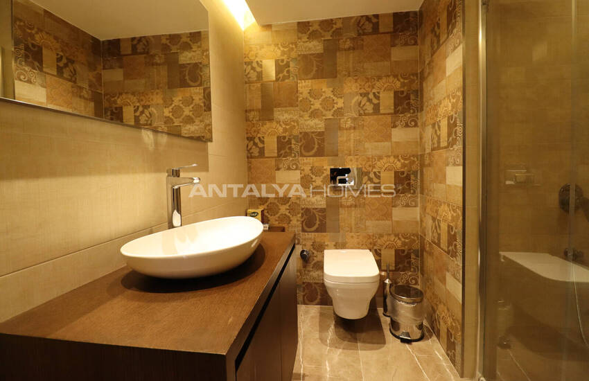 آپارتمان دوبلکس ۴ خوابه با کف باغ در آنتالیا 45