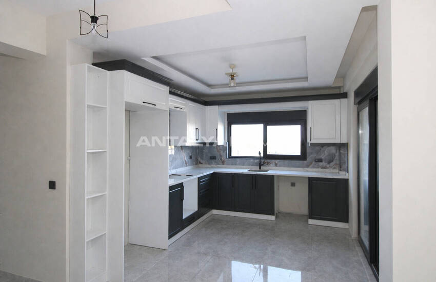 Villa Met 4 Slaapkamers En Zwembad Te Koop In Belek, Antalya 23