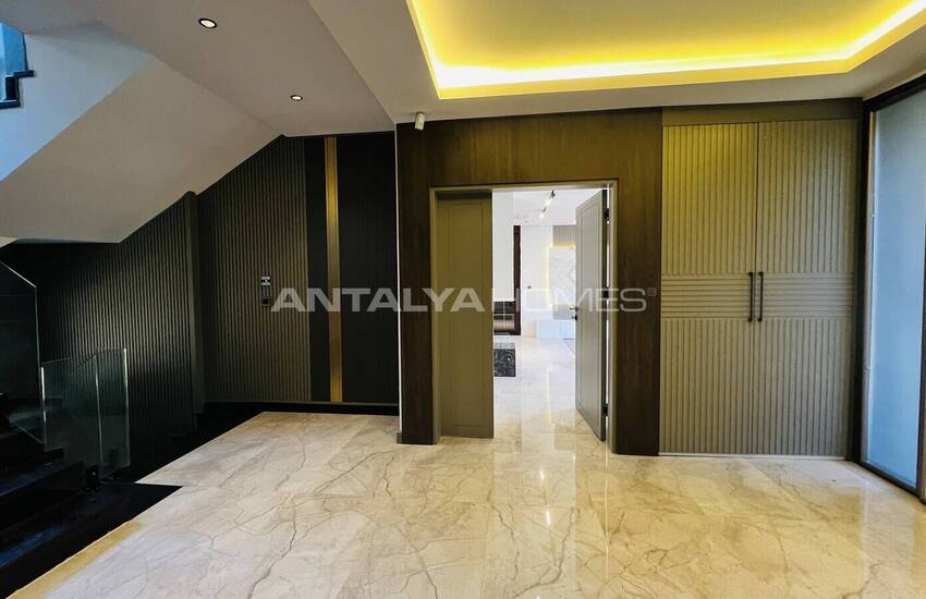 Vrijstaande Woning Met 6 Slaapkamers Vlakbij Het Zee In Antalya 29