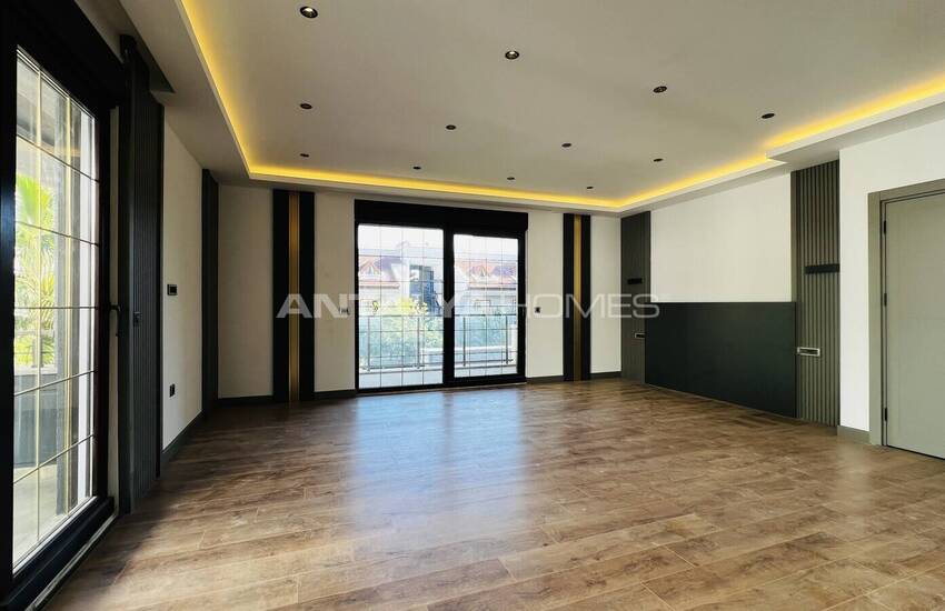 Vrijstaande Woning Met 6 Slaapkamers Vlakbij Het Zee In Antalya 9