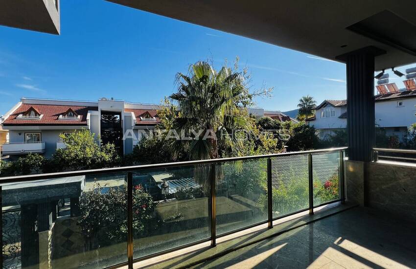 Vrijstaande Woning Met 6 Slaapkamers Vlakbij Het Zee In Antalya 39