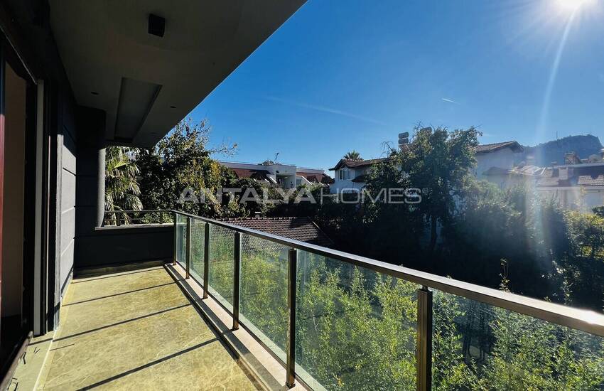 Vrijstaande Woning Met 6 Slaapkamers Vlakbij Het Zee In Antalya 40