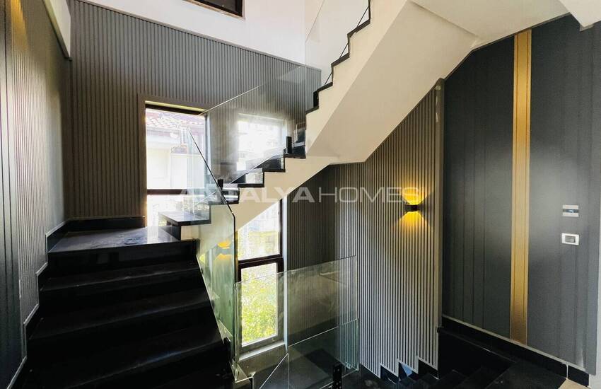 Vrijstaande Woning Met 6 Slaapkamers Vlakbij Het Zee In Antalya 28