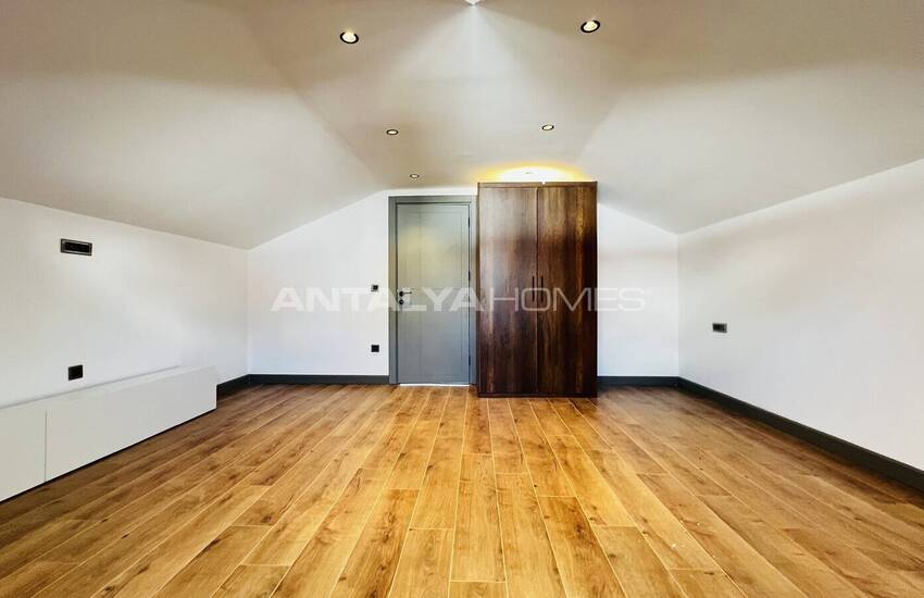 Vrijstaande Woning Met 6 Slaapkamers Vlakbij Het Zee In Antalya 19