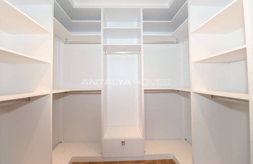 Вилла с общим бассейном в Анталии, Дёшемеалты, рядом с университетом 42