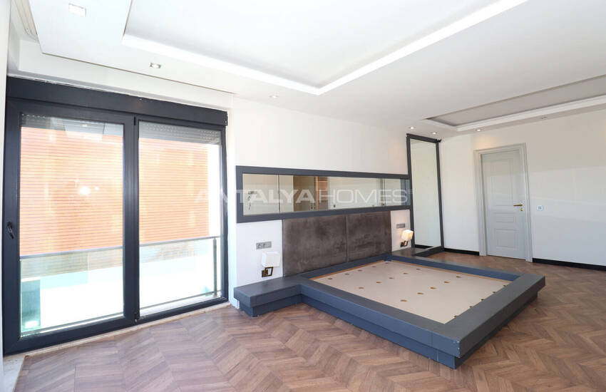 Вилла с общим бассейном в Анталии, Дёшемеалты, рядом с университетом 24