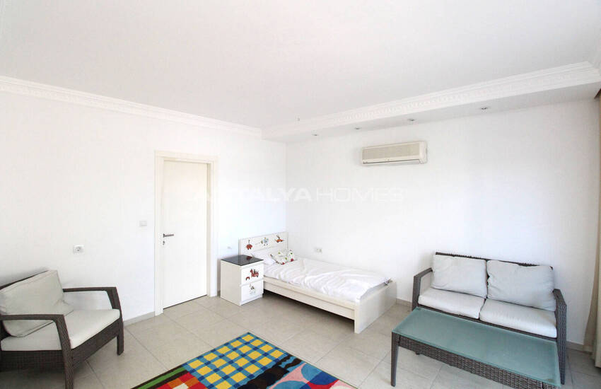 Triplexvilla Met 4 Slaapkamers En Zwembad In Antalya 22