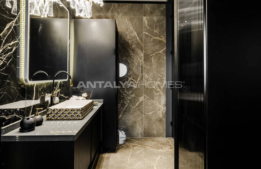 Alanya Bektaş'ta Havuzlu Satılık 3+1 Müstakil Villa 36