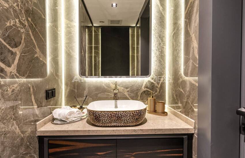 Alanya Bektaş'ta Havuzlu Satılık 3+1 Müstakil Villa 38