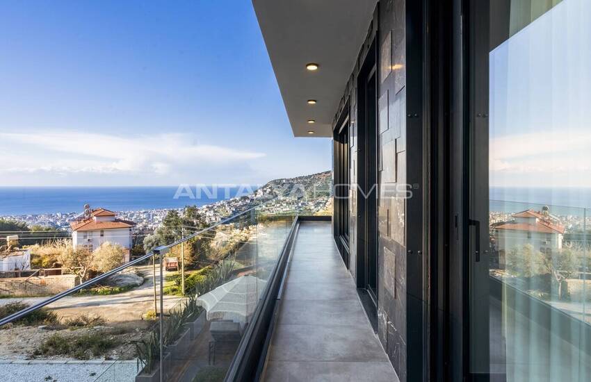 Alanya Bektaş'ta Havuzlu Satılık 3+1 Müstakil Villa 39