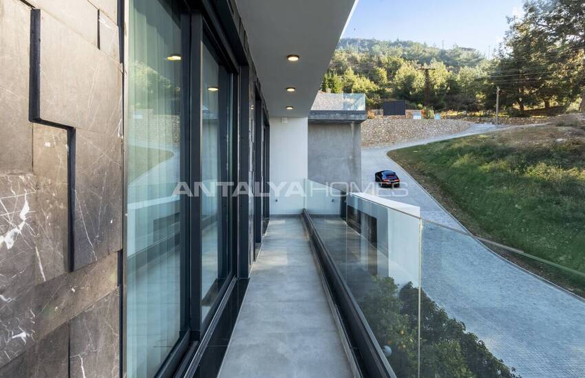 Alanya Bektaş'ta Havuzlu Satılık 3+1 Müstakil Villa 40