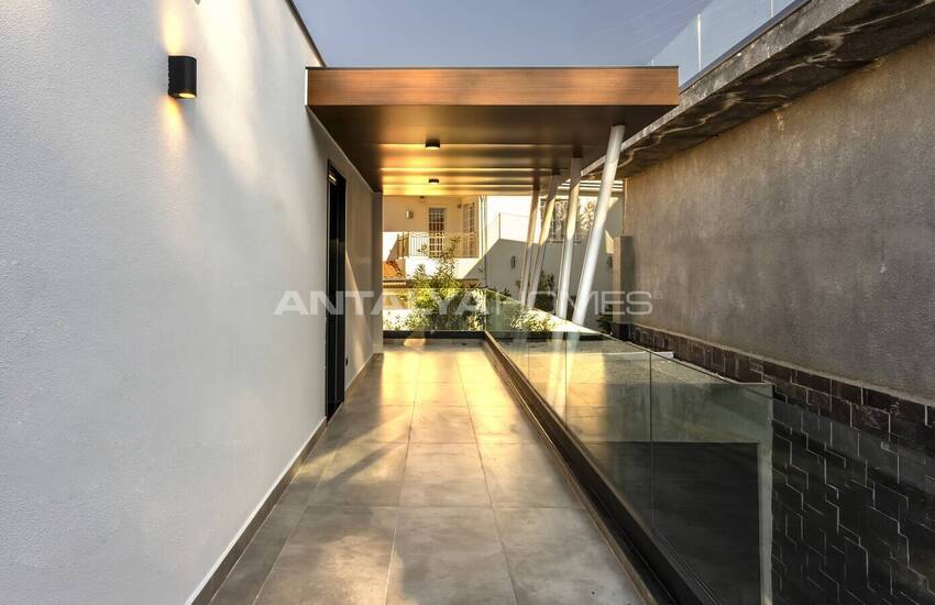 Alanya Bektaş'ta Havuzlu Satılık 3+1 Müstakil Villa 42