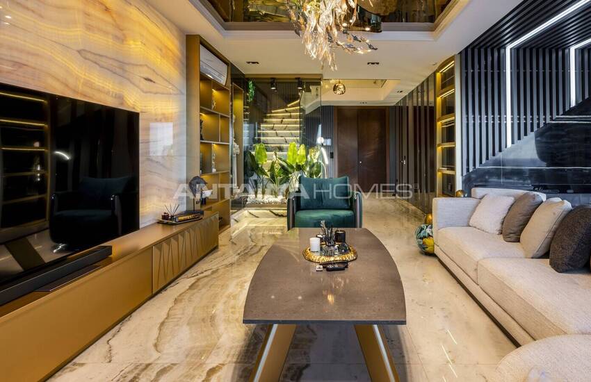 Alanya Bektaş'ta Havuzlu Satılık 3+1 Müstakil Villa 20