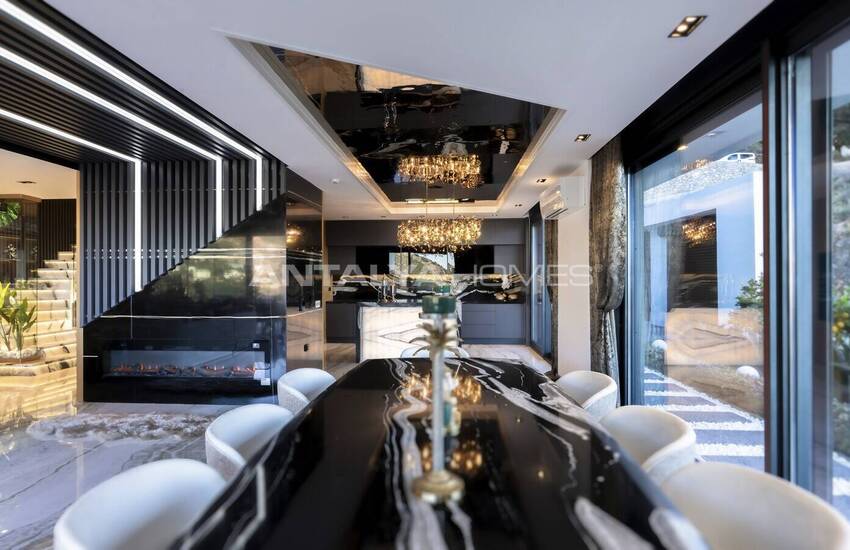 Alanya Bektaş'ta Havuzlu Satılık 3+1 Müstakil Villa 24