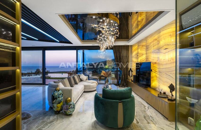 Alanya Bektaş'ta Havuzlu Satılık 3+1 Müstakil Villa 17