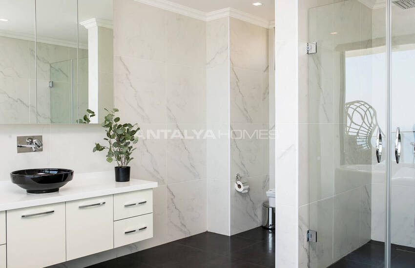 Kaş Kalkan’da Deniz ve Dağ Manzaralı Özel Havuzlu Villa 53