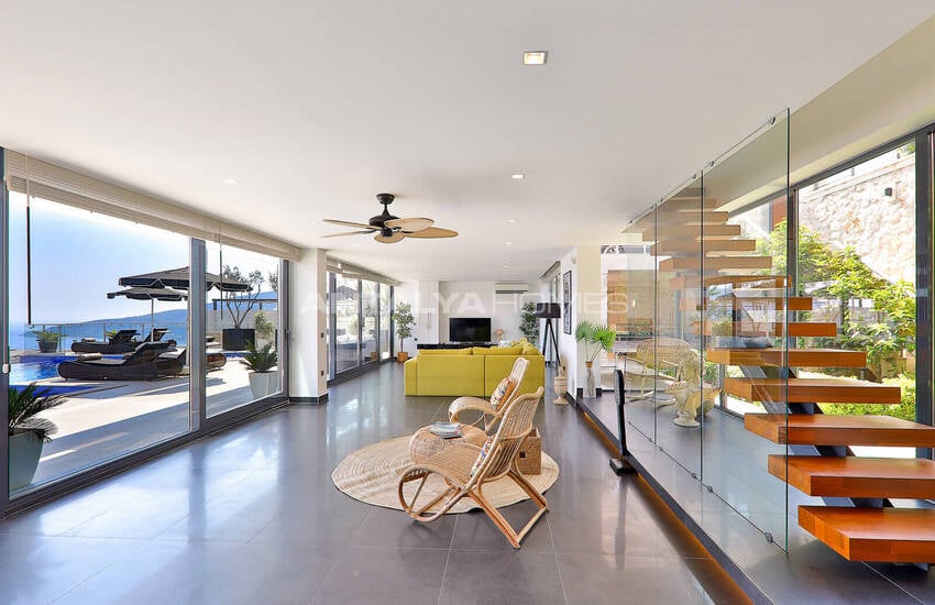 Kaş Kalkan’da Deniz ve Dağ Manzaralı Özel Havuzlu Villa 30