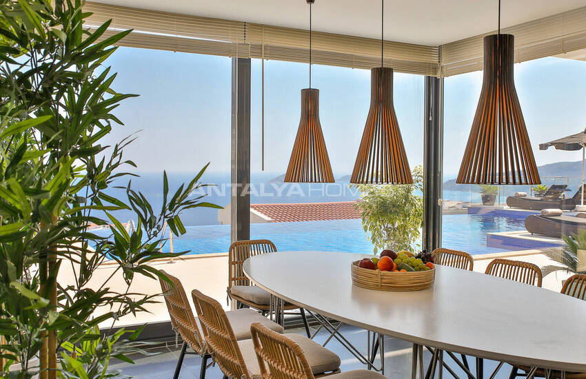 Kaş Kalkan’da Deniz ve Dağ Manzaralı Özel Havuzlu Villa 36