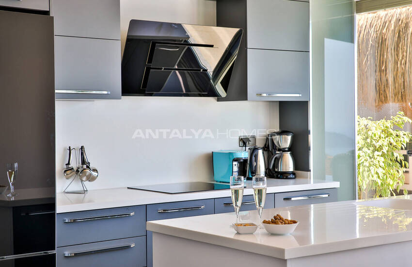 Kaş Kalkan’da Deniz ve Dağ Manzaralı Özel Havuzlu Villa 40