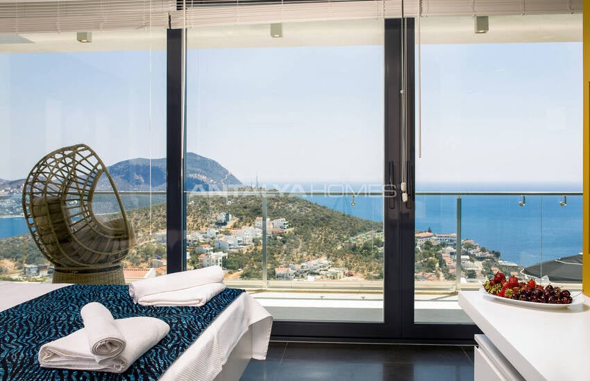 Kaş Kalkan’da Deniz ve Dağ Manzaralı Özel Havuzlu Villa 42