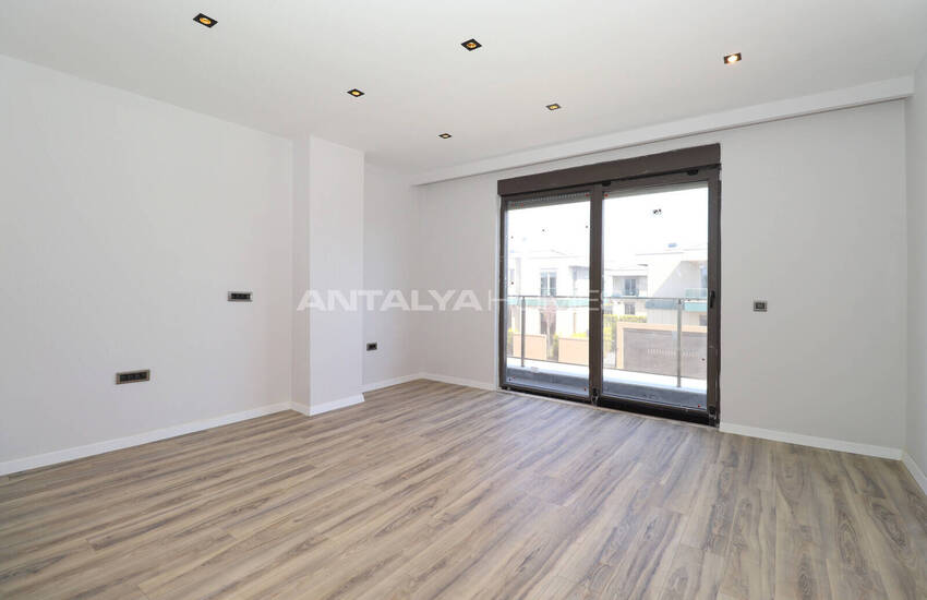 Antalya Döşemealtı’nda Özel Havuzlu ve Bahçeli Villalar 22