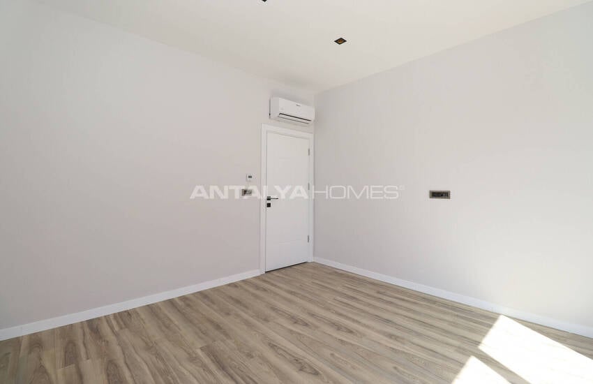 Antalya Döşemealtı’nda Özel Havuzlu ve Bahçeli Villalar 29