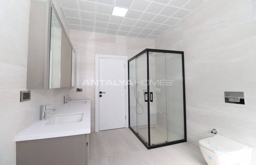 Antalya Döşemealtı’nda Özel Havuzlu ve Bahçeli Villalar 32