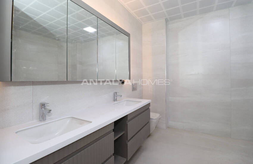 Antalya Döşemealtı’nda Özel Havuzlu ve Bahçeli Villalar 34