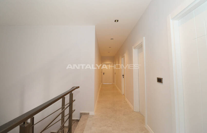 Antalya Döşemealtı’nda Özel Havuzlu ve Bahçeli Villalar 37