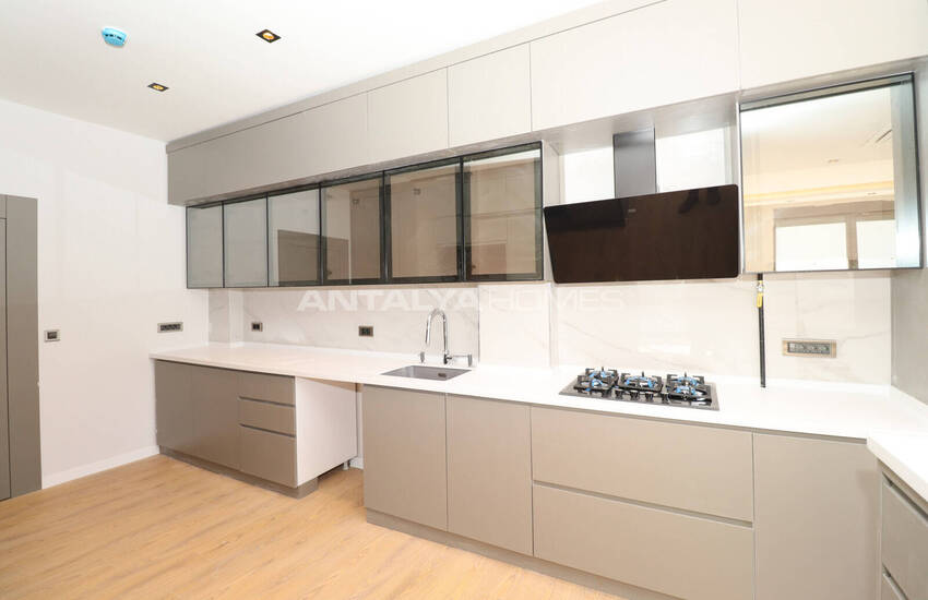 Antalya Döşemealtı’nda Özel Havuzlu ve Bahçeli Villalar 17