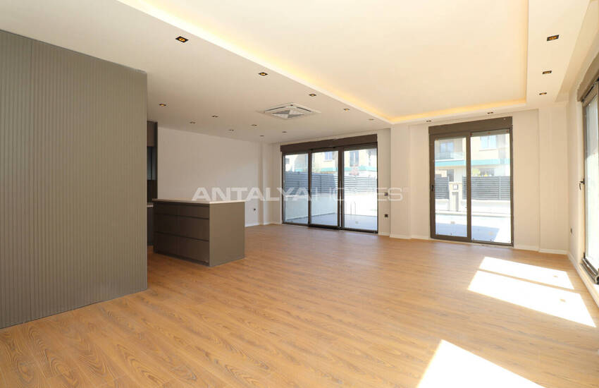 Antalya Döşemealtı’nda Özel Havuzlu ve Bahçeli Villalar 12