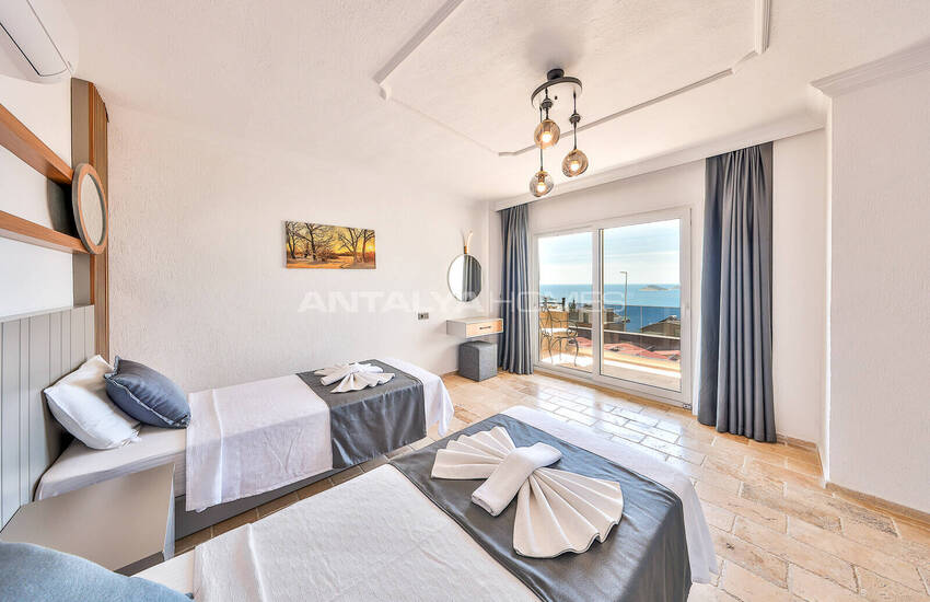 Antalya Kalkan'da Sonsuzluk Havuzlu 4+1 Lüks Villa 29