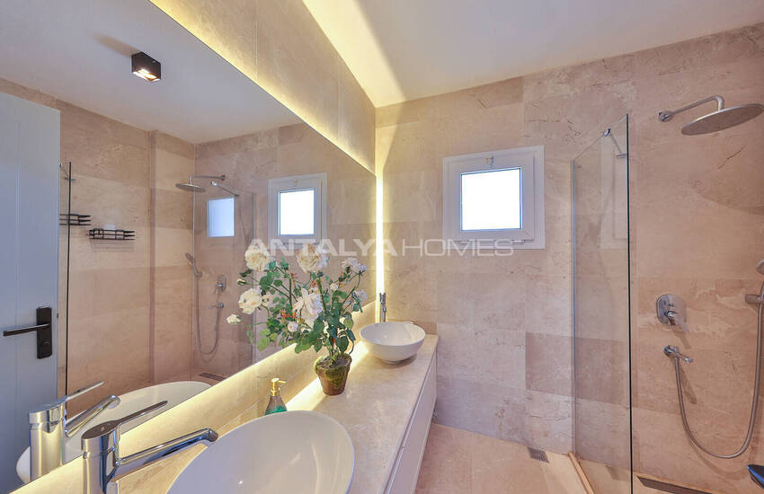 Antalya Kalkan'da Sonsuzluk Havuzlu 4+1 Lüks Villa 34