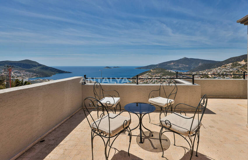 Antalya Kalkan'da Sonsuzluk Havuzlu 4+1 Lüks Villa 42