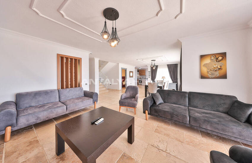 Antalya Kalkan'da Sonsuzluk Havuzlu 4+1 Lüks Villa 19