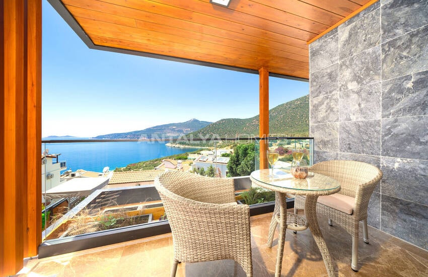 Kalkan Antalya'da Havuzlu 4+1 Deniz Manzaralı Villa 41