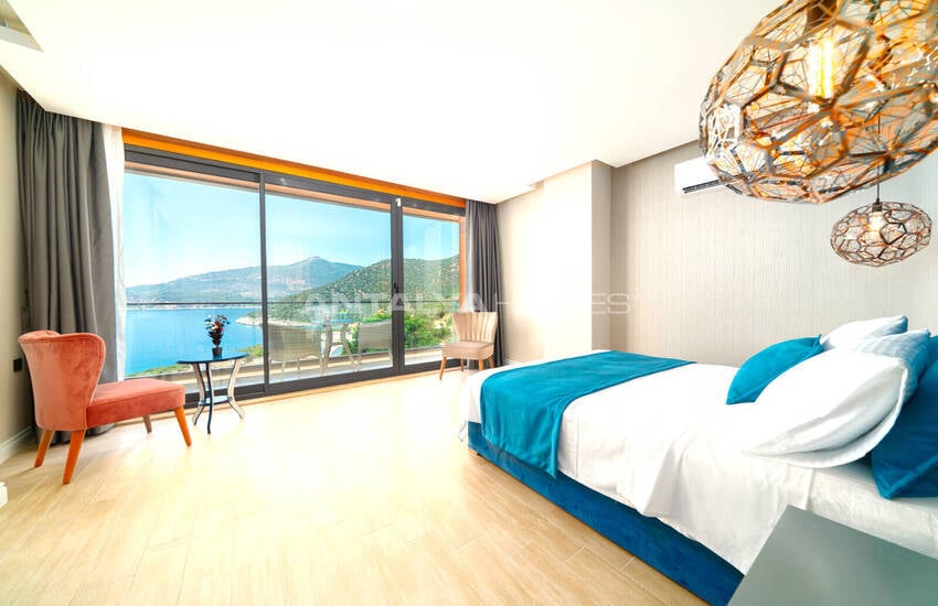 Kalkan Antalya'da Havuzlu 4+1 Deniz Manzaralı Villa 22