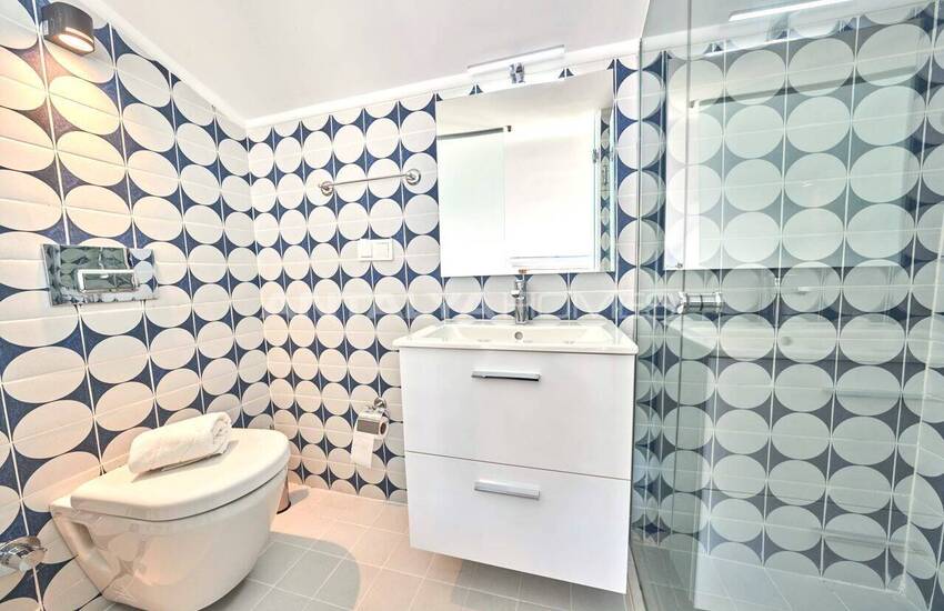 Kalkan Kışla’da Plaja Yakın Deniz Manzaralı Eşyalı Villa 9