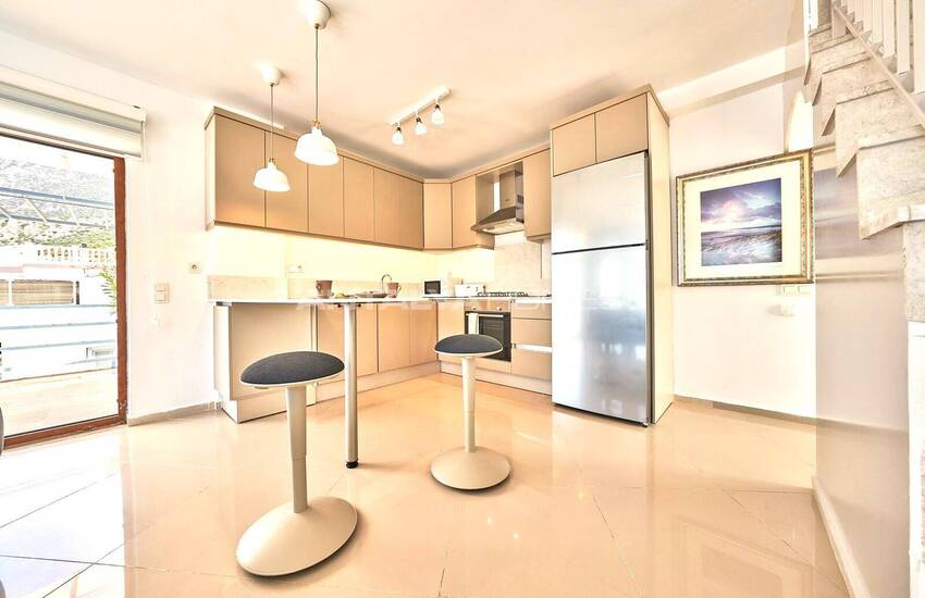 Kalkan Kışla’da Plaja Yakın Deniz Manzaralı Eşyalı Villa 7